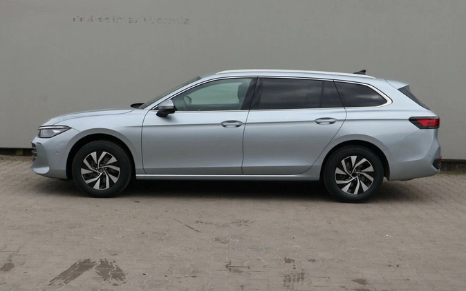 Volkswagen Passat cena 192790 przebieg: 8, rok produkcji 2024 z Olsztyn małe 301